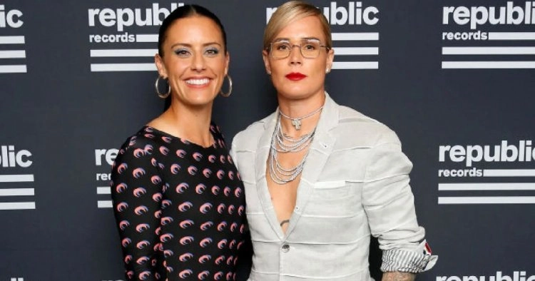 Second baby adopted by soccer stars Ashlyn Harris and Ali Krieger