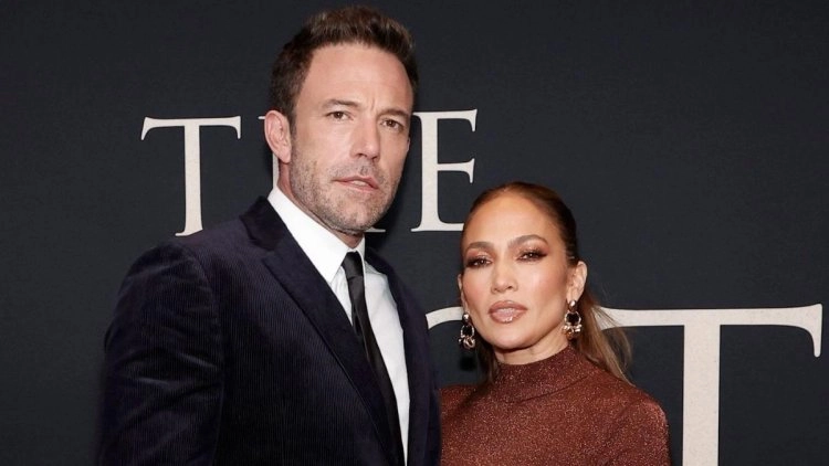 Romantic Honeymoon of Jennifer Lopez and Ben Affleck as both down in Italy